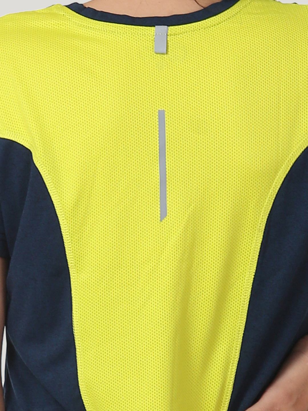 Ultra breathable dryfit sports tshirt with mesh Back