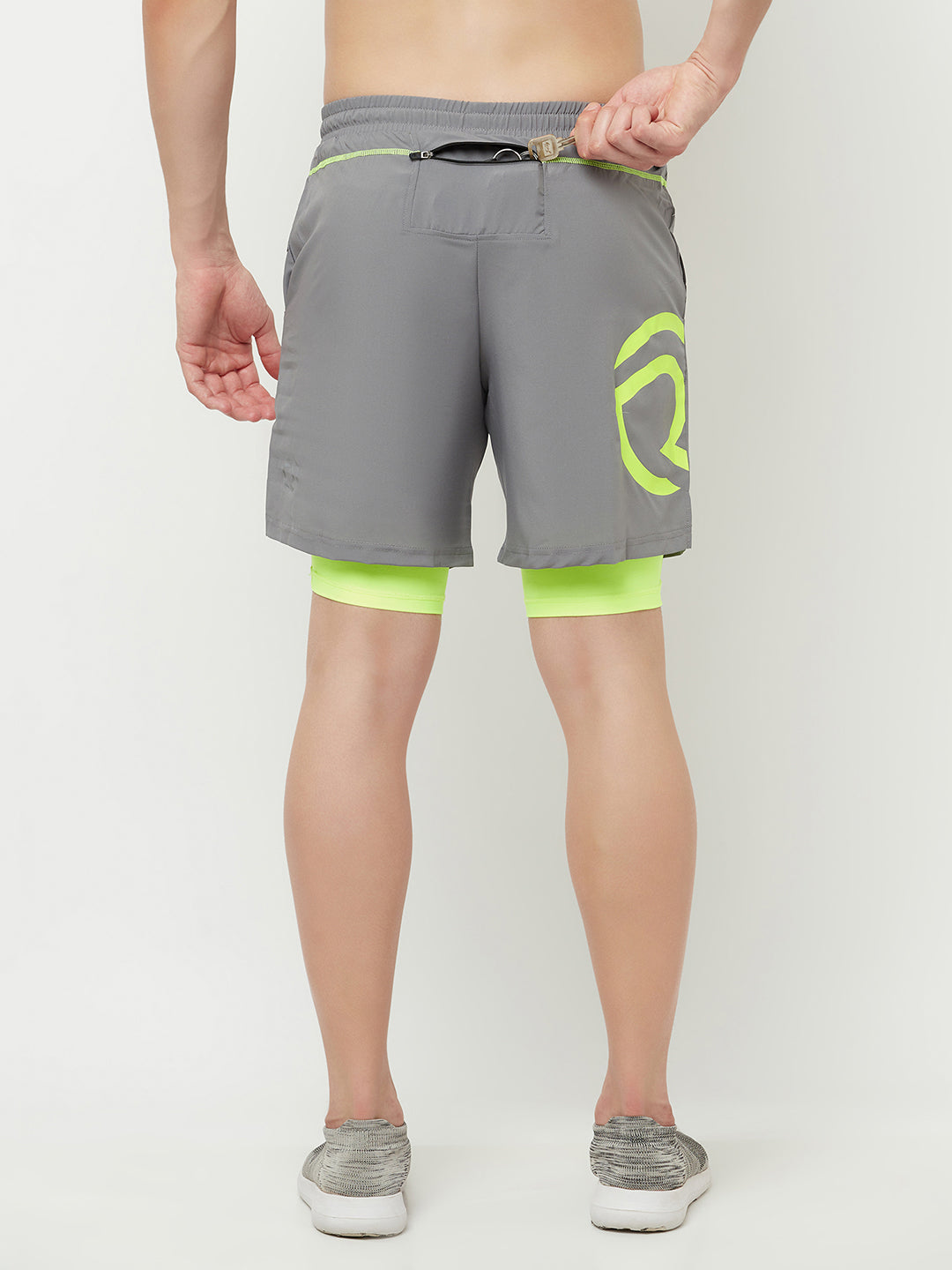 7" 2-in-1 Shorts with Phone Pocket