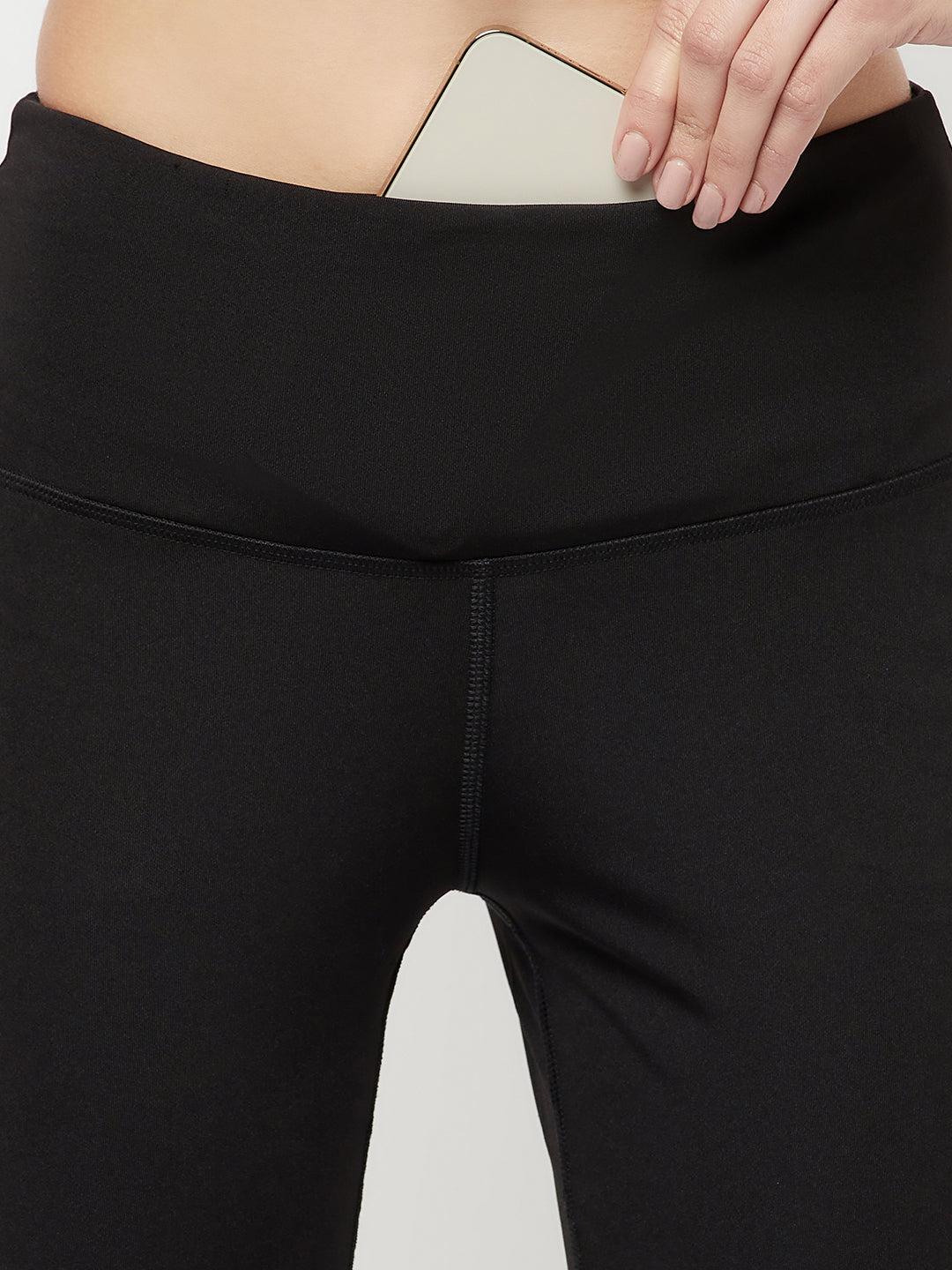 Comfy Performance Multi-Pocket Legging