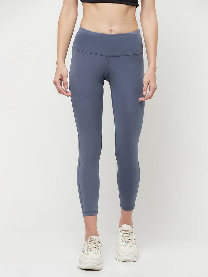 Comfy Performance Multi-Pocket Legging