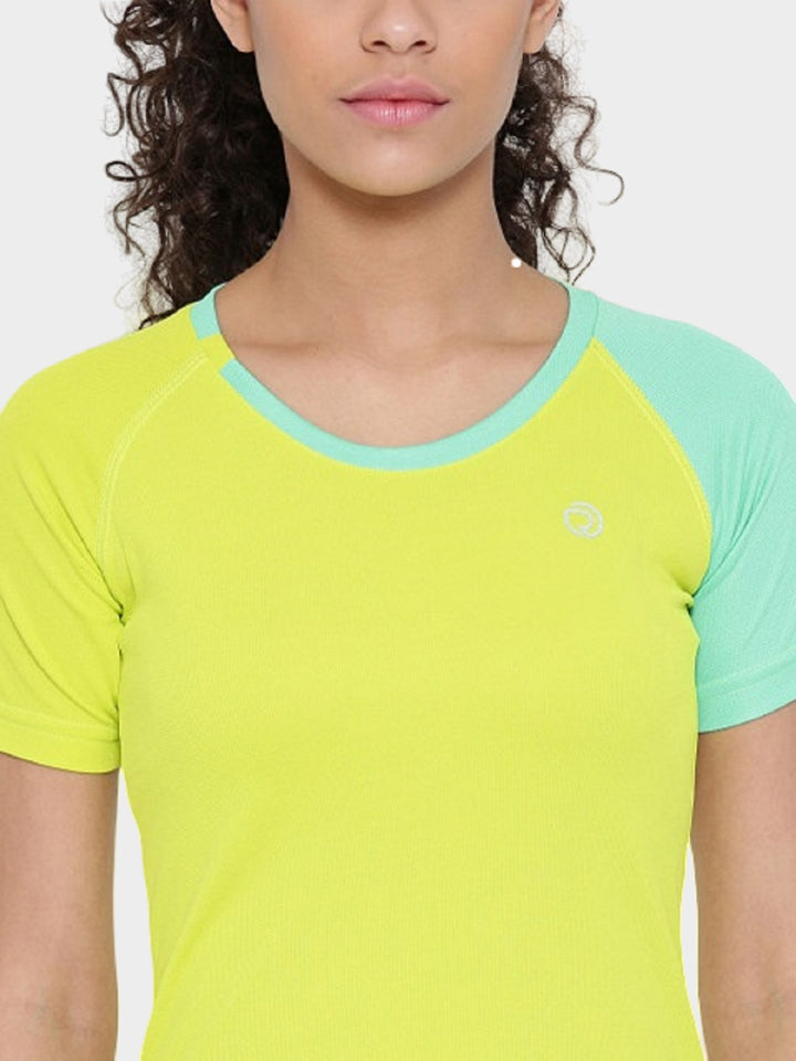Slim fit ultra light running TEE