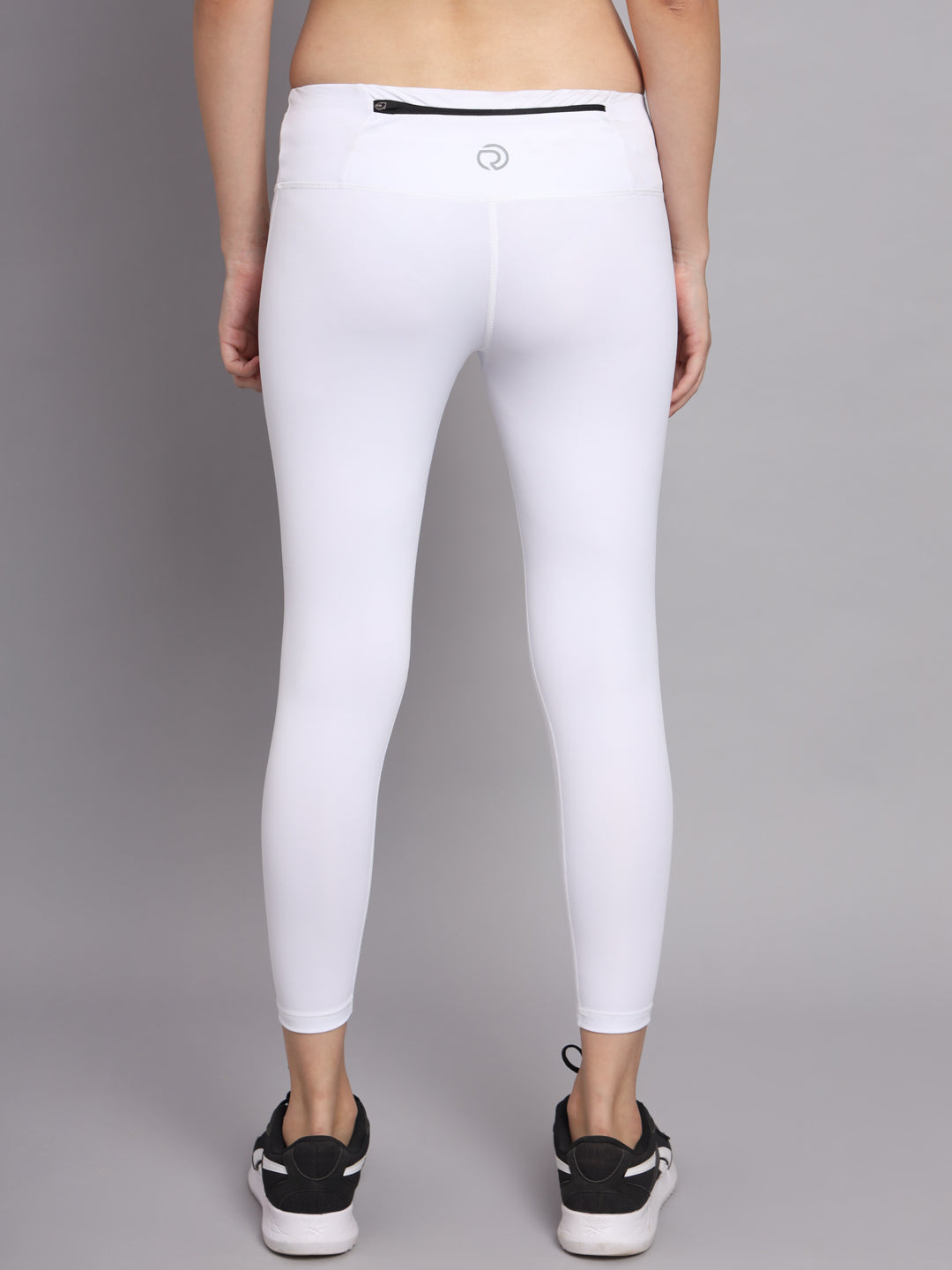 Comfy Performance Multi-Pocket Legging - White