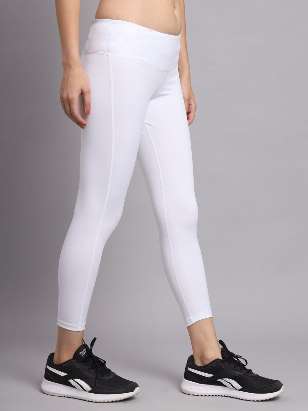 Comfy Performance Multi-Pocket Legging - White