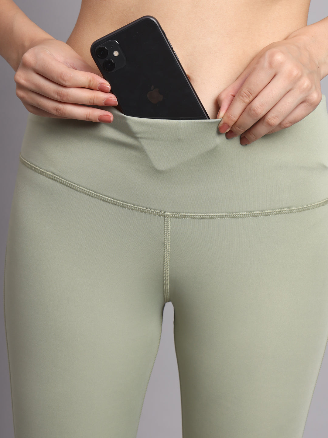 Comfy Performance Multi-Pocket Legging